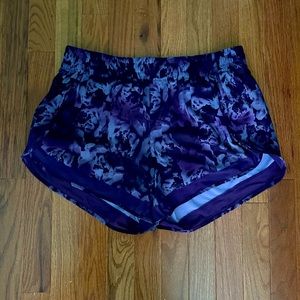 Athleta Mesh Racer Run Shorts Medium
